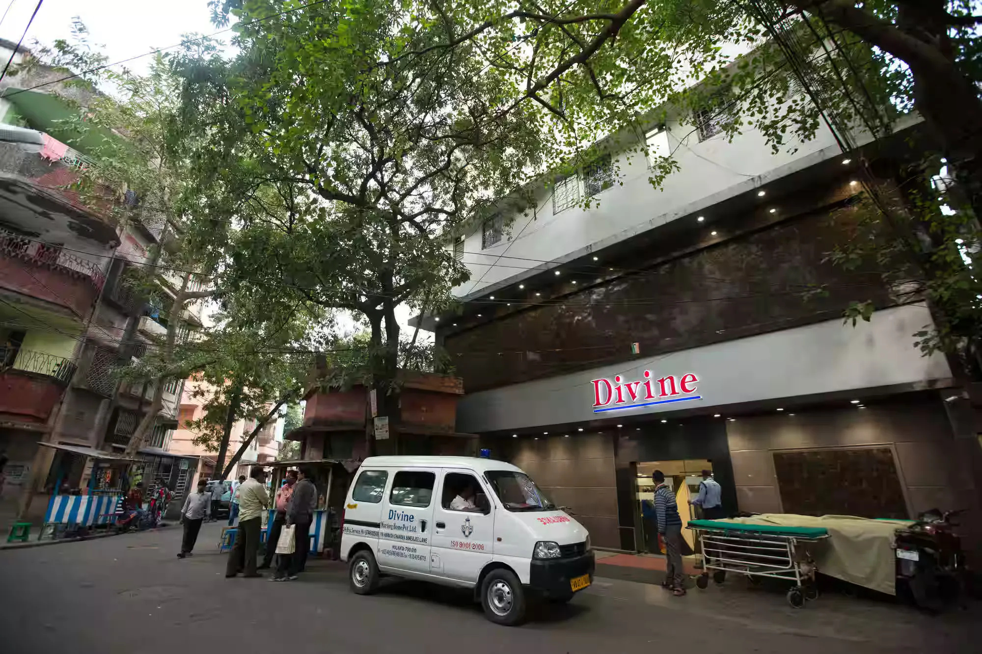 Divine Multispeciality Hospital